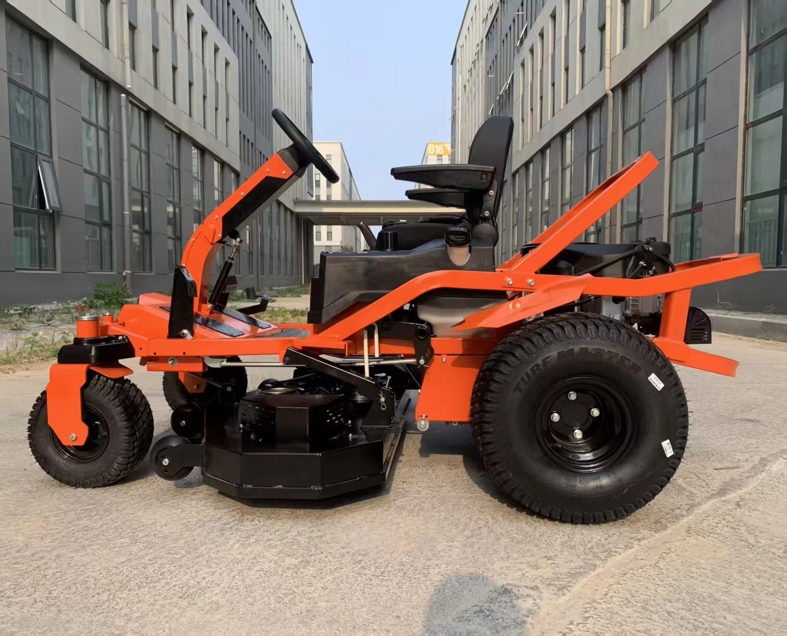 54 inch Zero Turn Grass Cutting Machine Lawn Mower Tractor Garden Riding Lawn Mower - Image 4