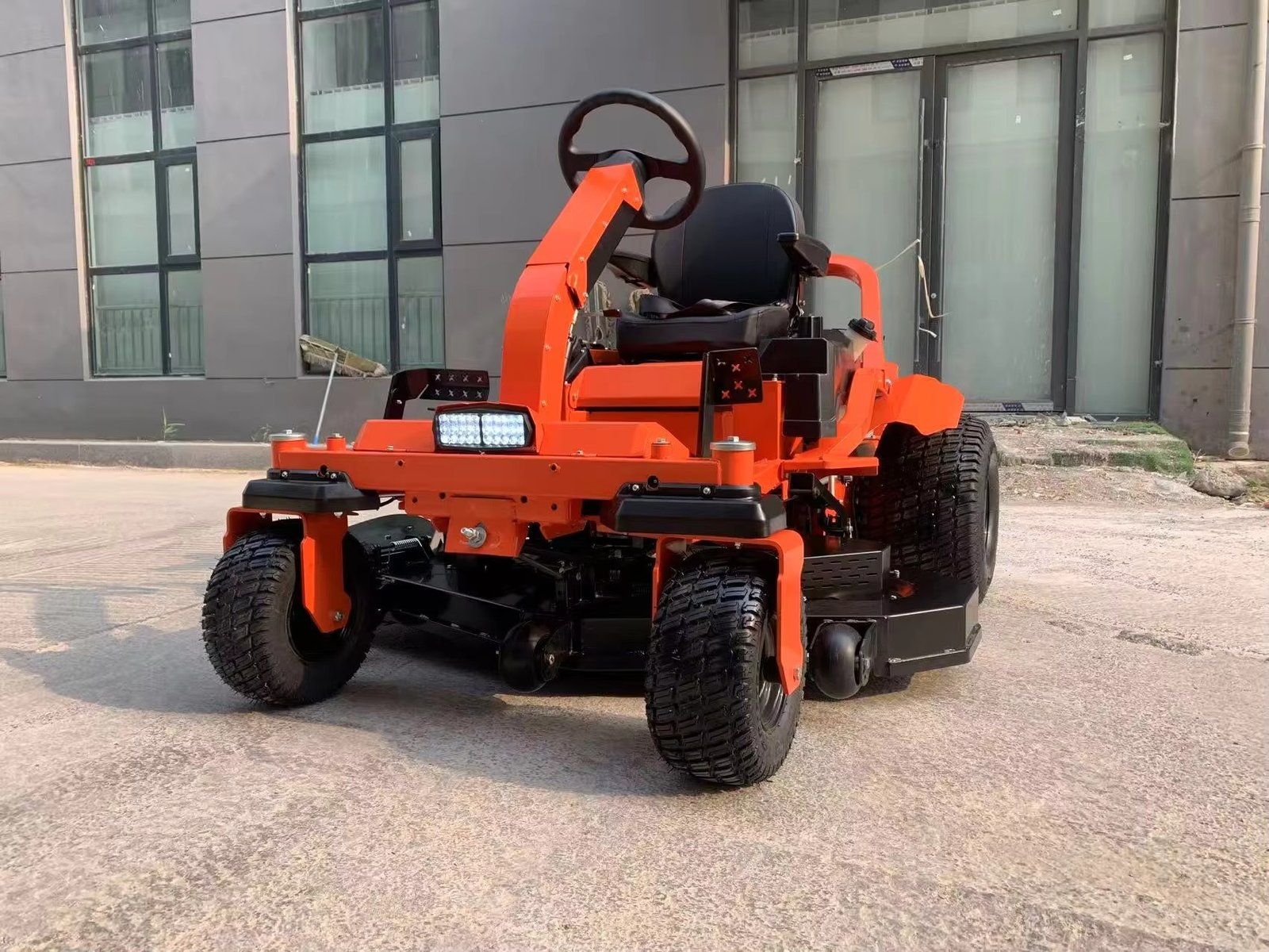 54 inch Zero Turn Grass Cutting Machine Lawn Mower Tractor Garden Riding Lawn Mower - Image 3